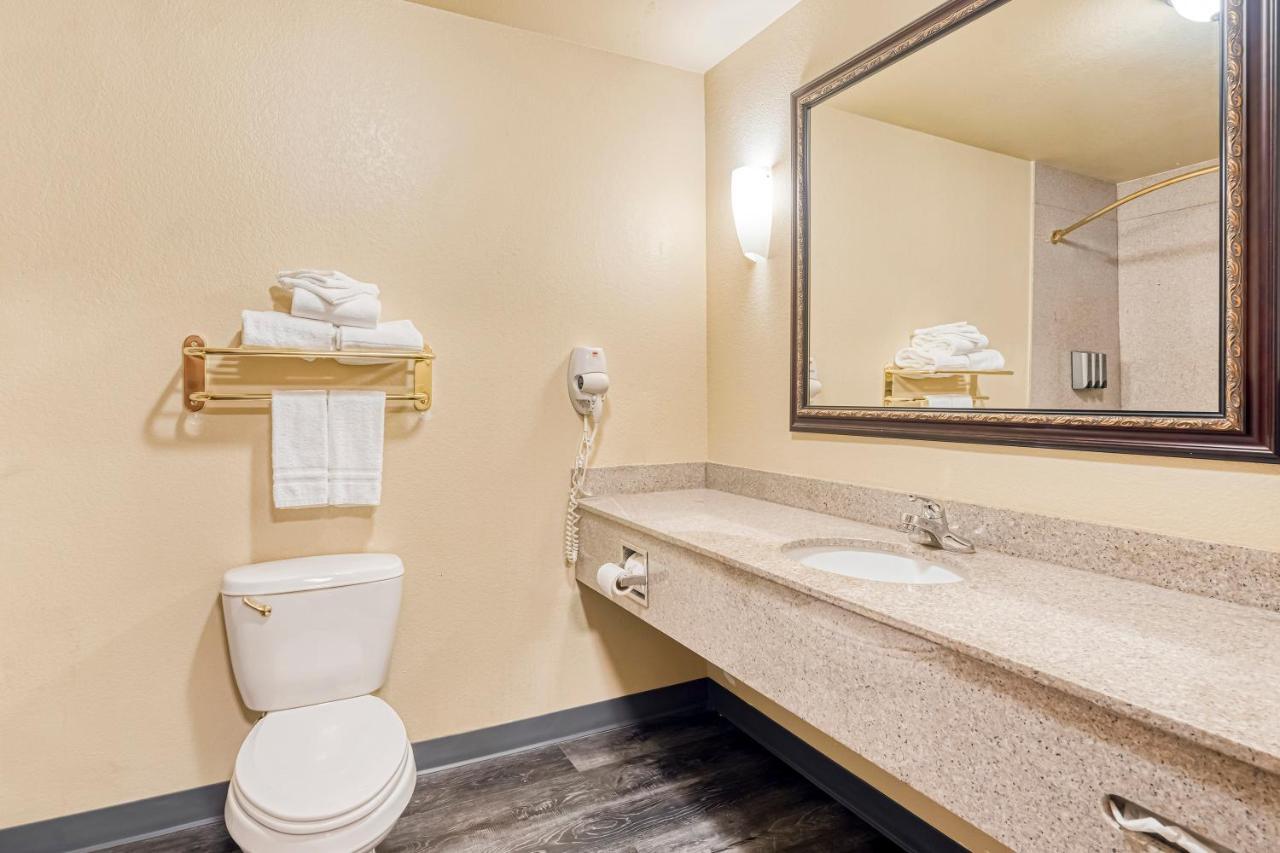 Oyo Townhouse Wichita Falls West 외부 사진