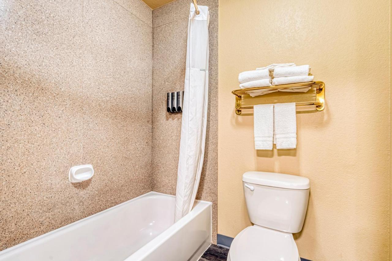 Oyo Townhouse Wichita Falls West 외부 사진